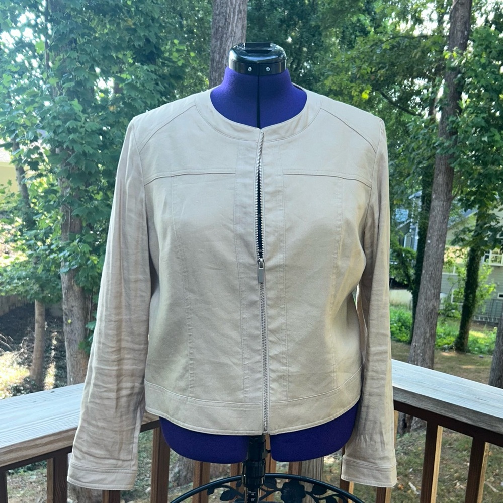 The Limited Linen Cropped Collarless Jacket